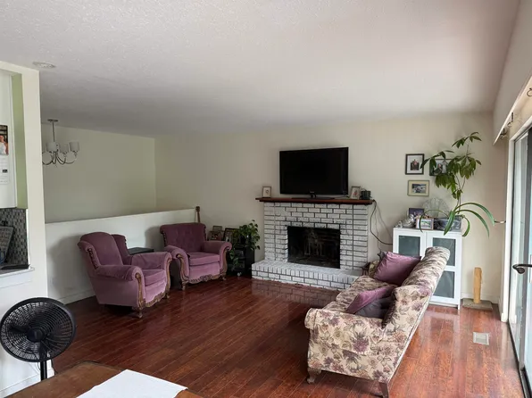 3990 Mount Seymour Pkwy, North Vancouver, BC V7G 1C4