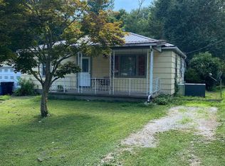 208 Lindsey Ave, Metropolis, IL 62960