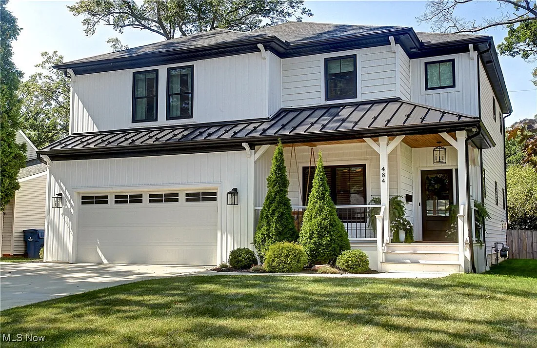 484 Columbia Rd photo 1