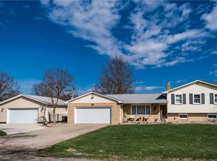 8140 W Wadora Cir NW, North Canton, OH 44720