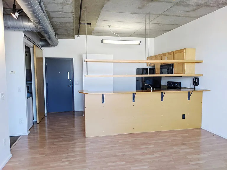 Mercury - Residential — Photo 27