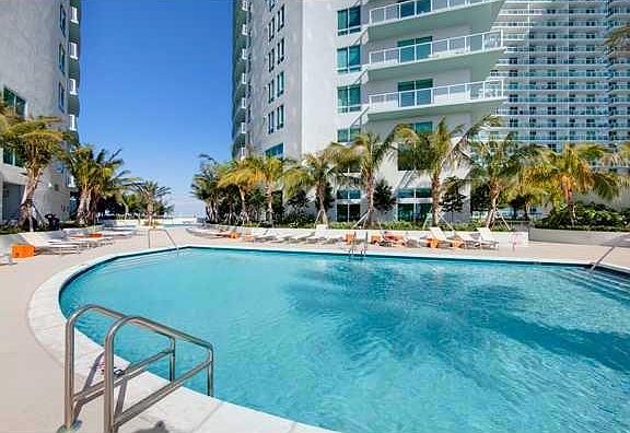 3rd image of 1900 N Bayshore Dr #18