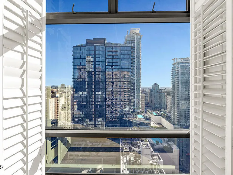 801 S Grand Ave #1710 — Photo 38