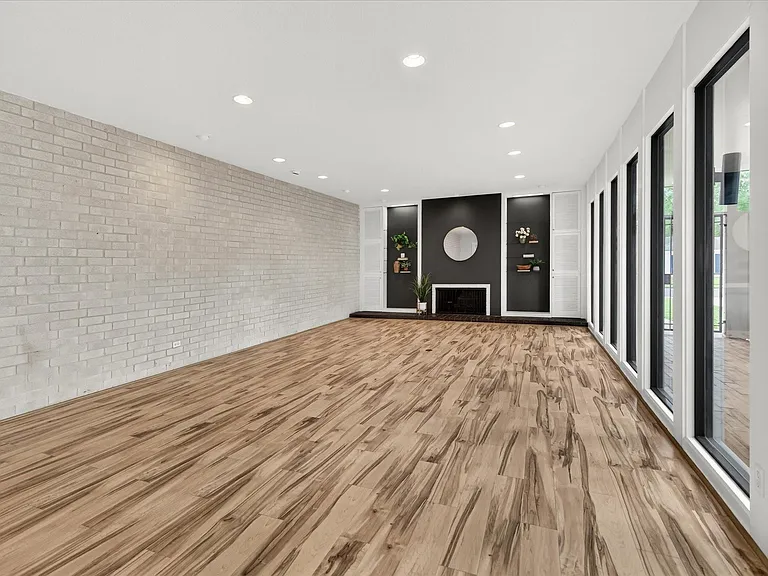 147 Valley Dr — Photo 11