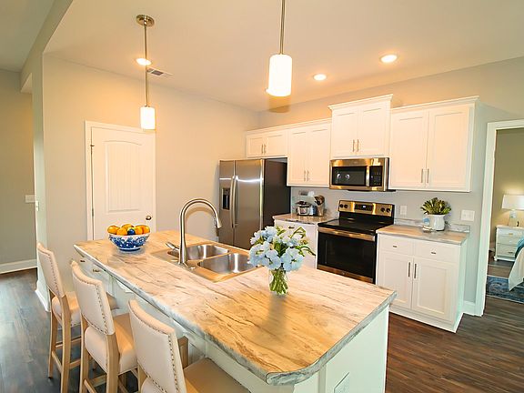 2nd image of 314 Four Seasons Dr