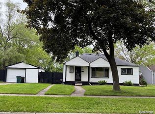 20760 Ridgedale St, Oak Park, MI 48237