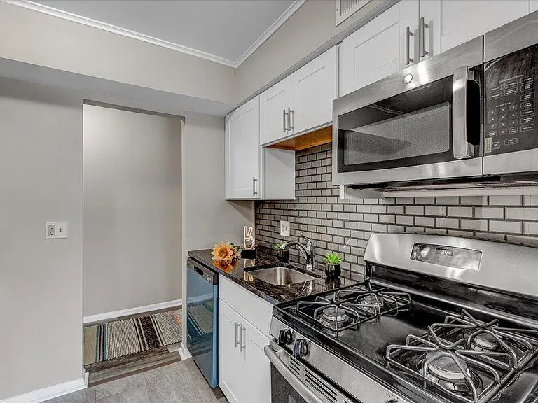 5915 Tamar Dr #12 — Photo 15