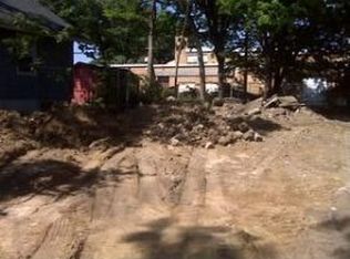 1161 E Merchant St, Kankakee, IL 60901