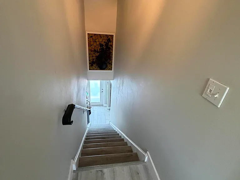 806 NW 41st Ct — Photo 28
