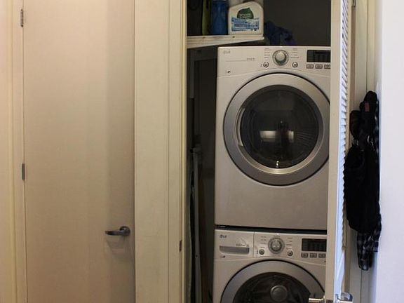 5th image of 527 10th Ave Unit 710