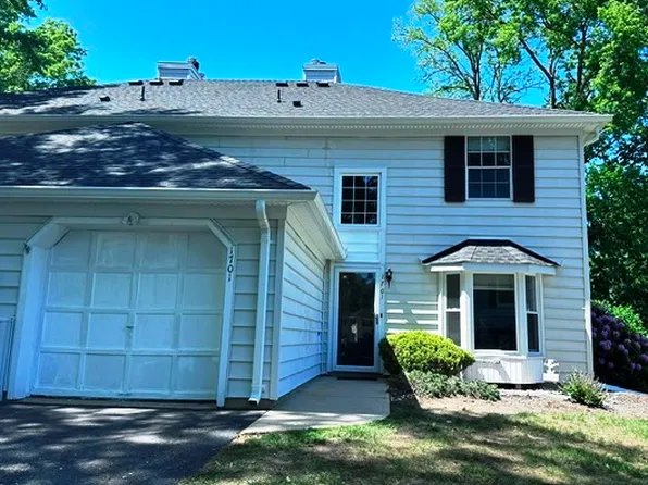 1701 Buckingham Cir, Middletown, NJ 07748
