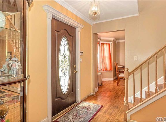 3rd image of 37 Seymour Ln
