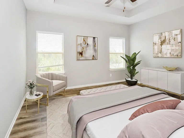 Elm Grove Luxury Rental Homes — Photo 16