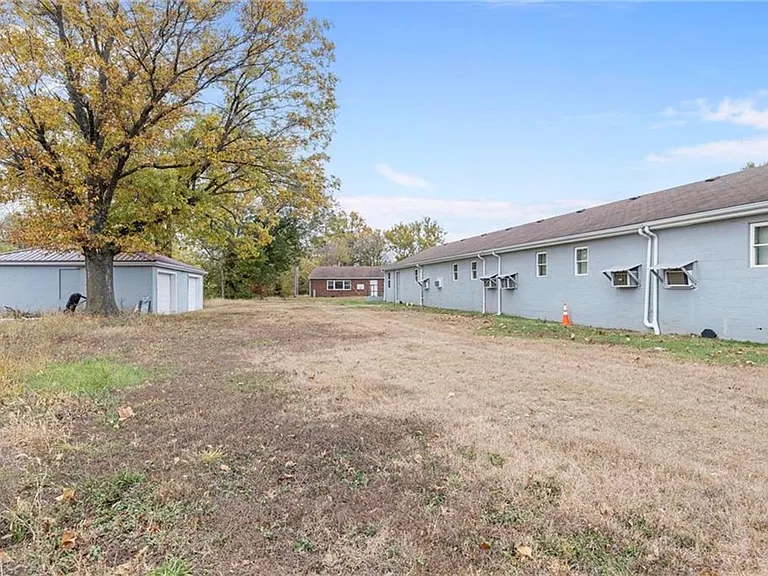 701 N National Ave — Photo 16