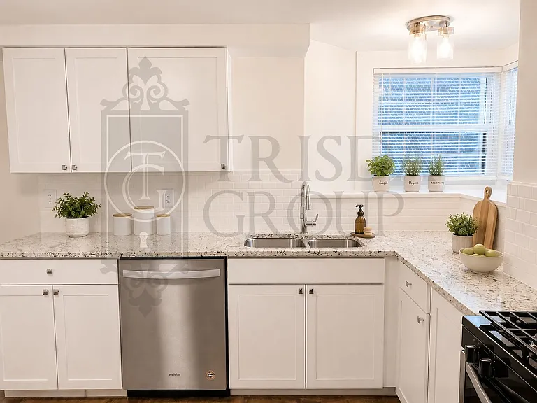51 Southern Ave — Photo 9