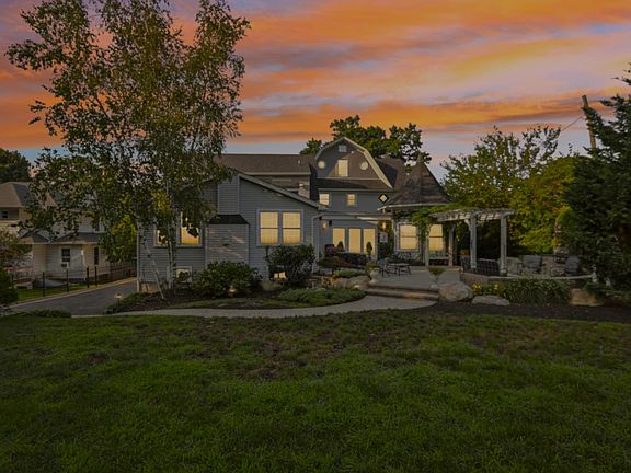 2nd image of 133 Highland Ave