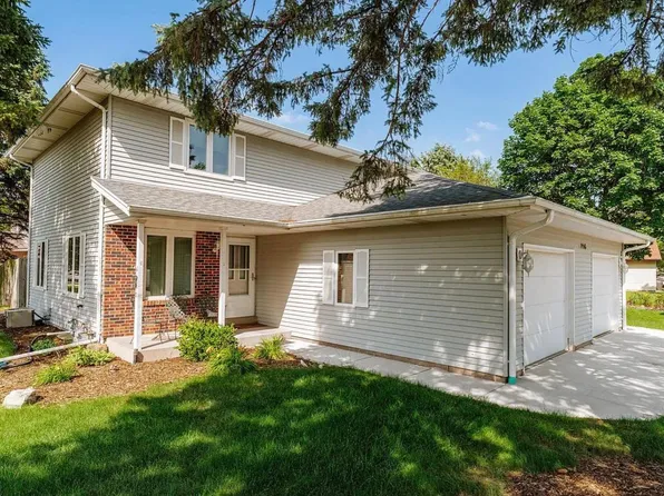 716 Fox Ln #A, Waterford, WI 53185