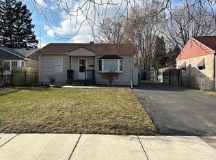 329 Park Dr, Joliet, IL 60436