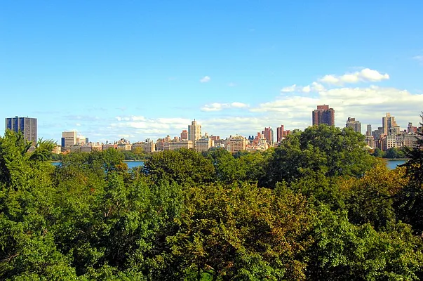 Sold by Sloane Square | media 3