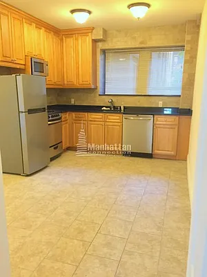 Rented by Manhattan Connection | media 4