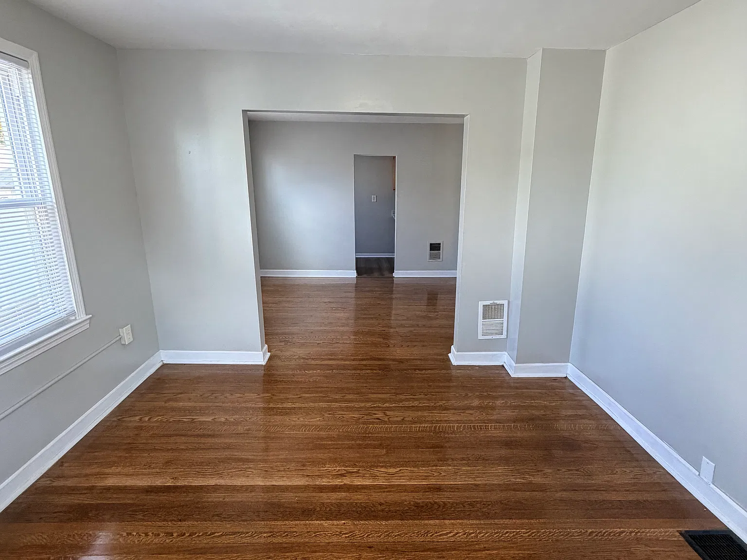 107 Dix St — Photo 1