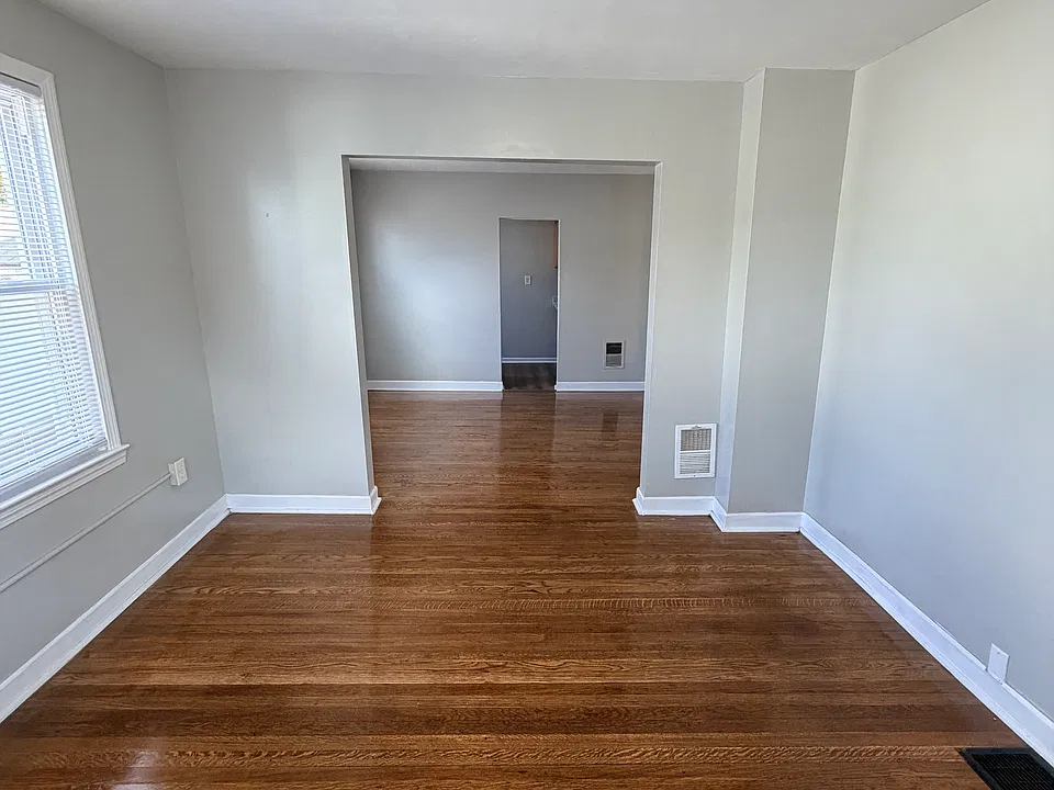 107 Dix St #1