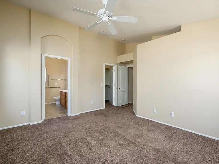 Primary bedroom/bath