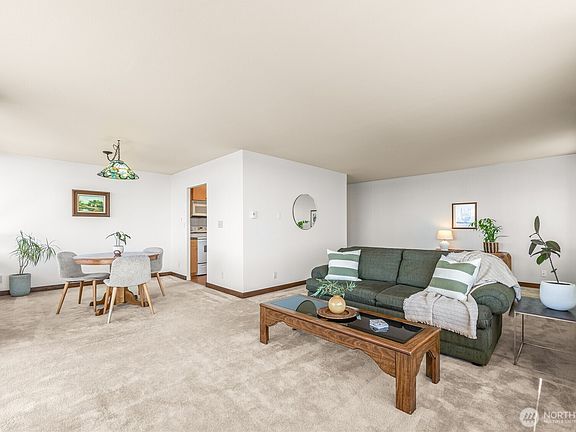 5th image of 521 5th Avenue W #602