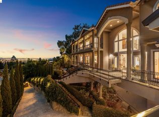 33 Somerset Rd, Oakland, CA 94611