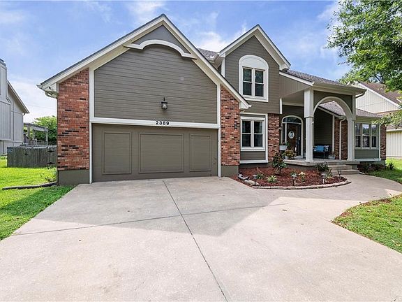 2nd image of 2389 NW Summerfield Dr