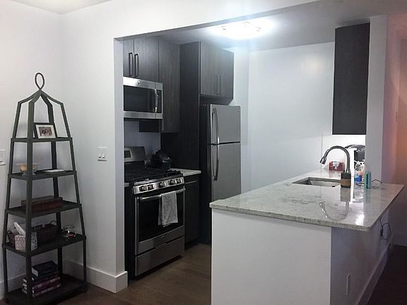 2nd image of 70 Battery Pl APT 712