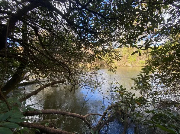 72 Rainey Farm Rd, Murphy, NC 28906