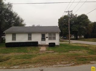 407 N 5th St, Clinton, MO 64735