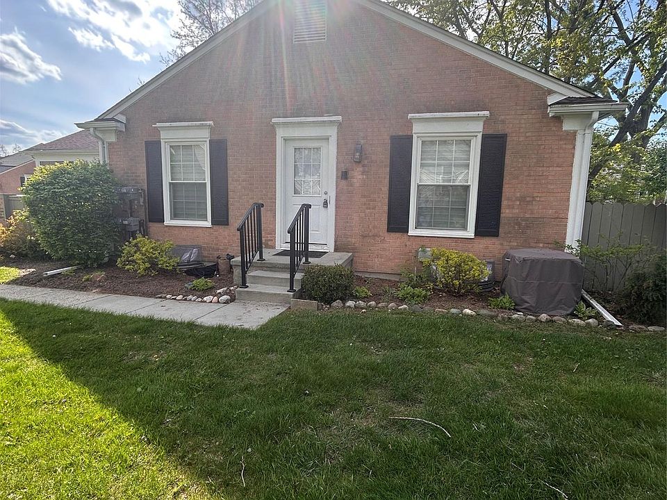 1st image of 1466 Knights Ridge Ct