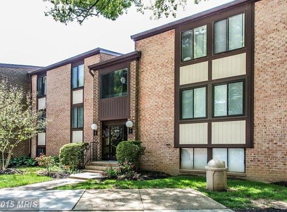 2nd image of 9711 Kings Crown Ct APT 001