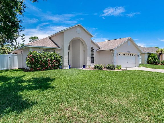 3rd image of 936 Harbor Pines Dr