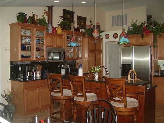3rd image of 2384 SE West Blackwell Dr