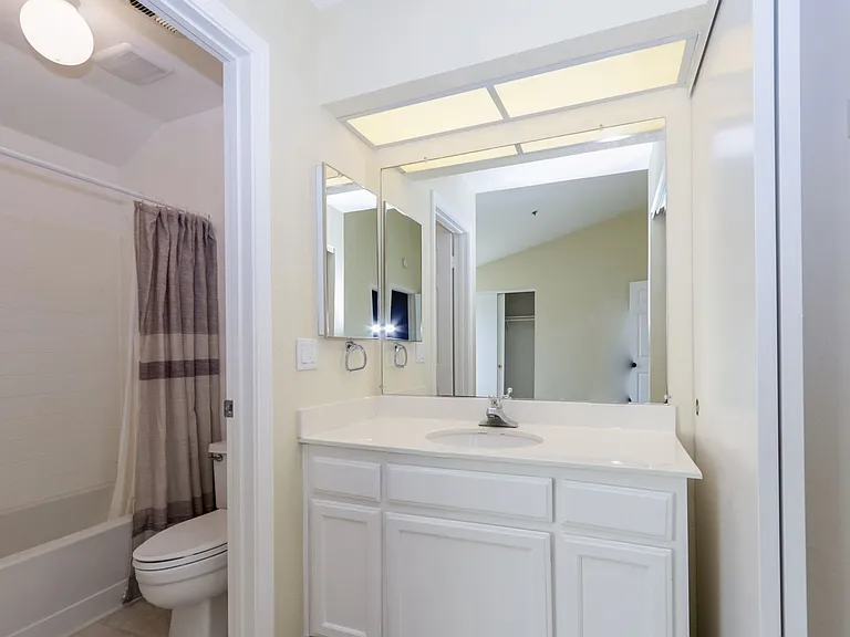 216 Greenview Dr — Photo 28