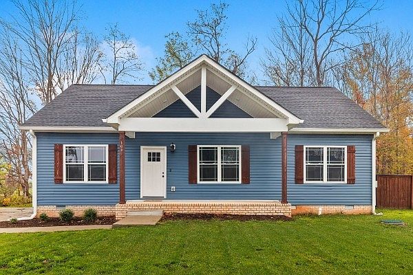 1st image of 104 Gospel St