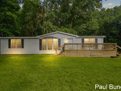 1417 Grand River Dr NE, Ada, MI, 49301