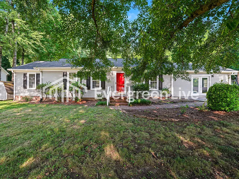 2748 Knob Hill Dr — Photo 1
