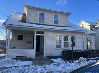 5 James St, Meriden, CT 06451