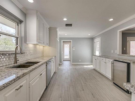 2nd image of 10311 Cliffwood Drive