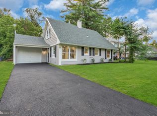 10 Barnwell Ln, Willingboro, NJ 08046