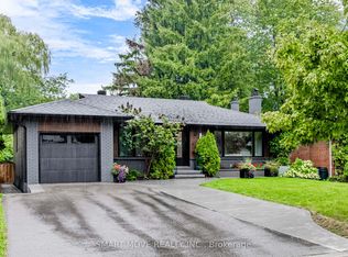 32 Burnelm Dr, Toronto, ON M9B4N3