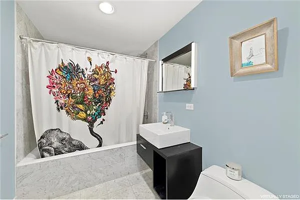 Sold by Bohemia Realty Group | media 33