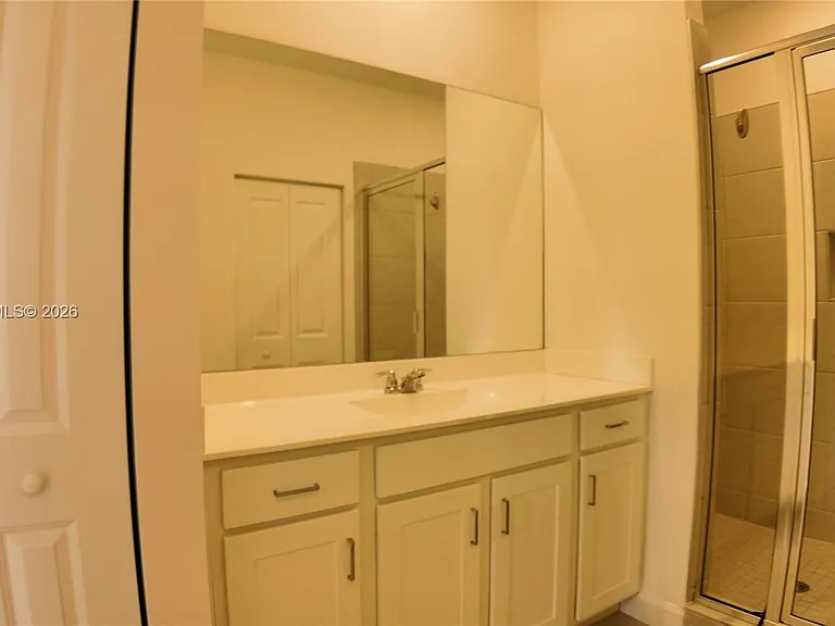 4612 Hollister Ave — Photo 16