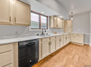 407 E Irving Ave #407, Oshkosh, WI 54901