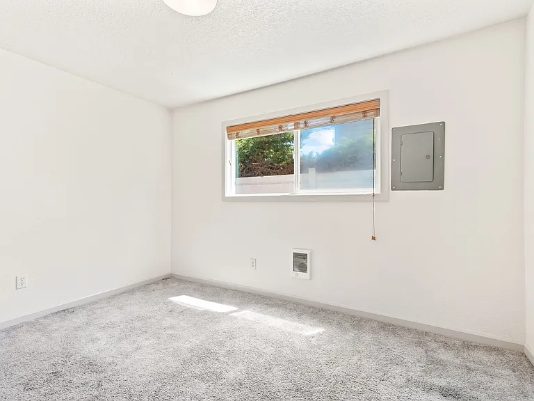 8950 N Kellogg St #15 — Photo 5