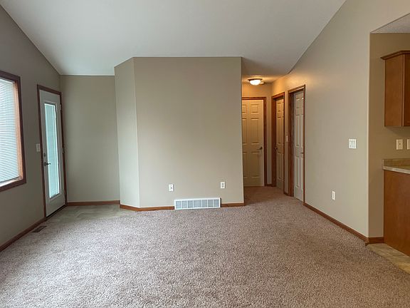 3rd image of 1131 37th Ave S
